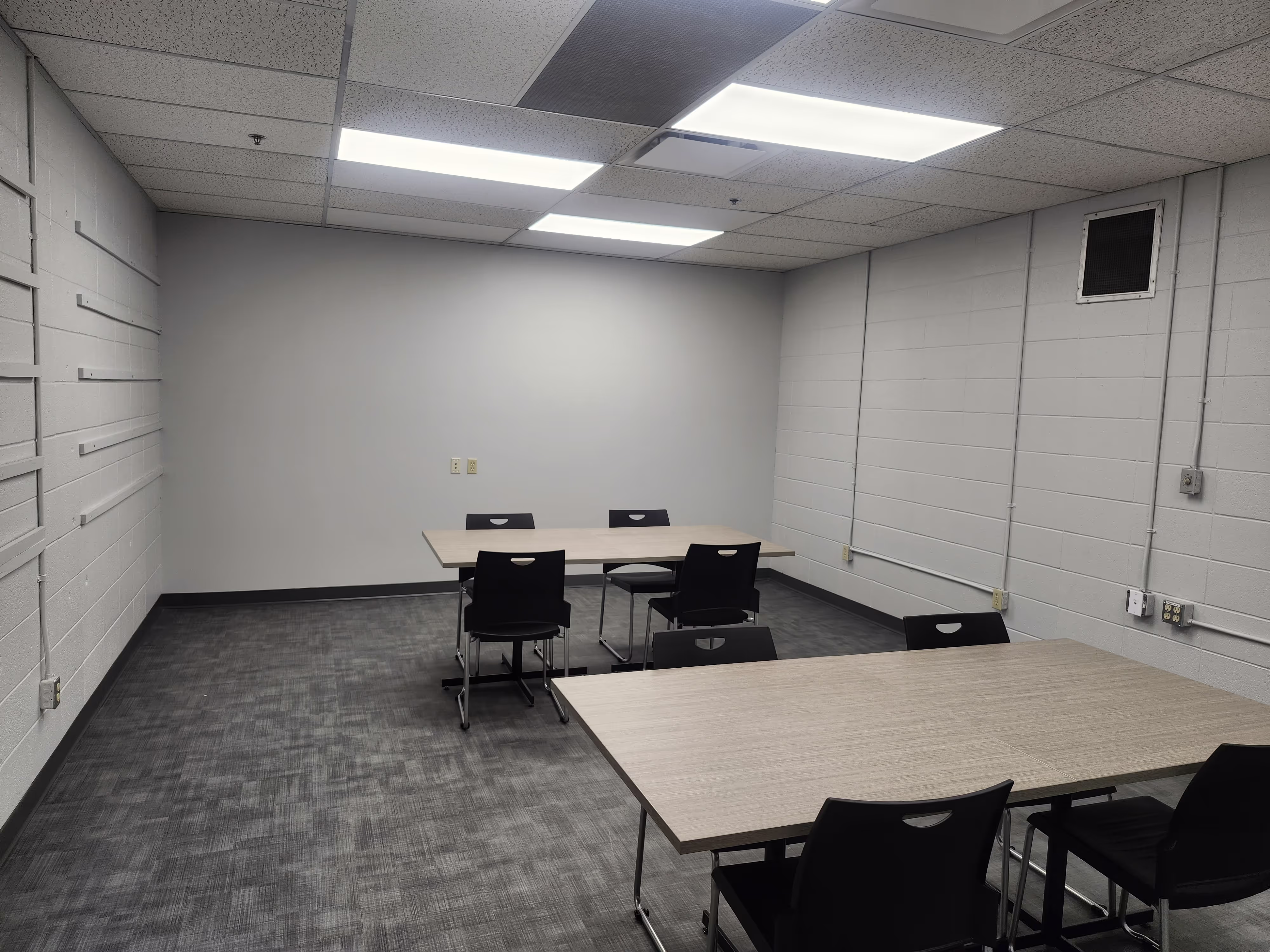 Curtiss-Wright Facility project: curtis wright classroom